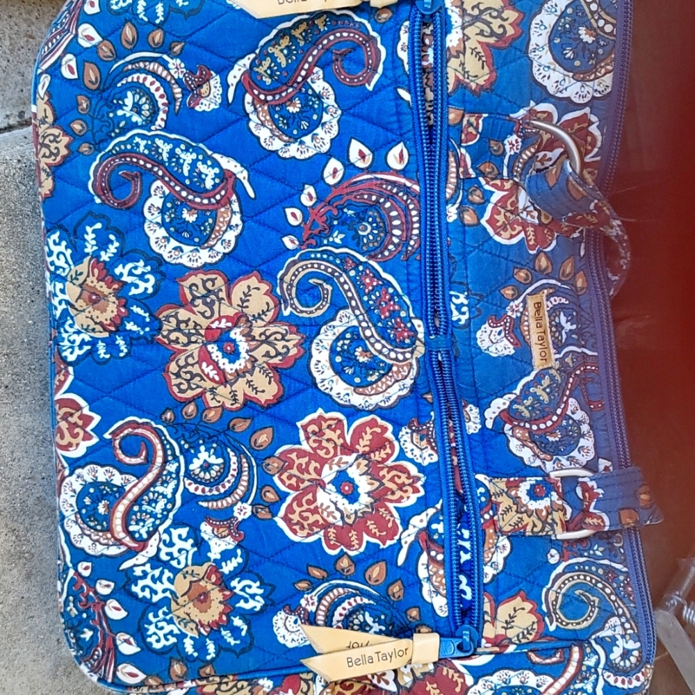 Womens dress shoes and girls and Bella Taylor bag